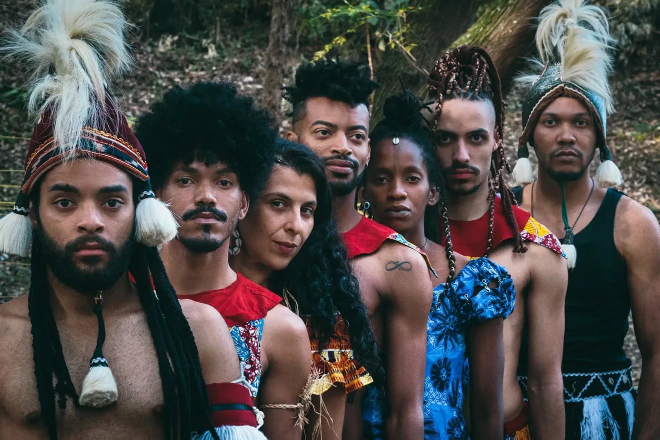 Trupe Benkay apresenta o espetáculo de dança Sons D’Oeste dia 2 de junho no Sesc Parque Dom Pedro II18)
