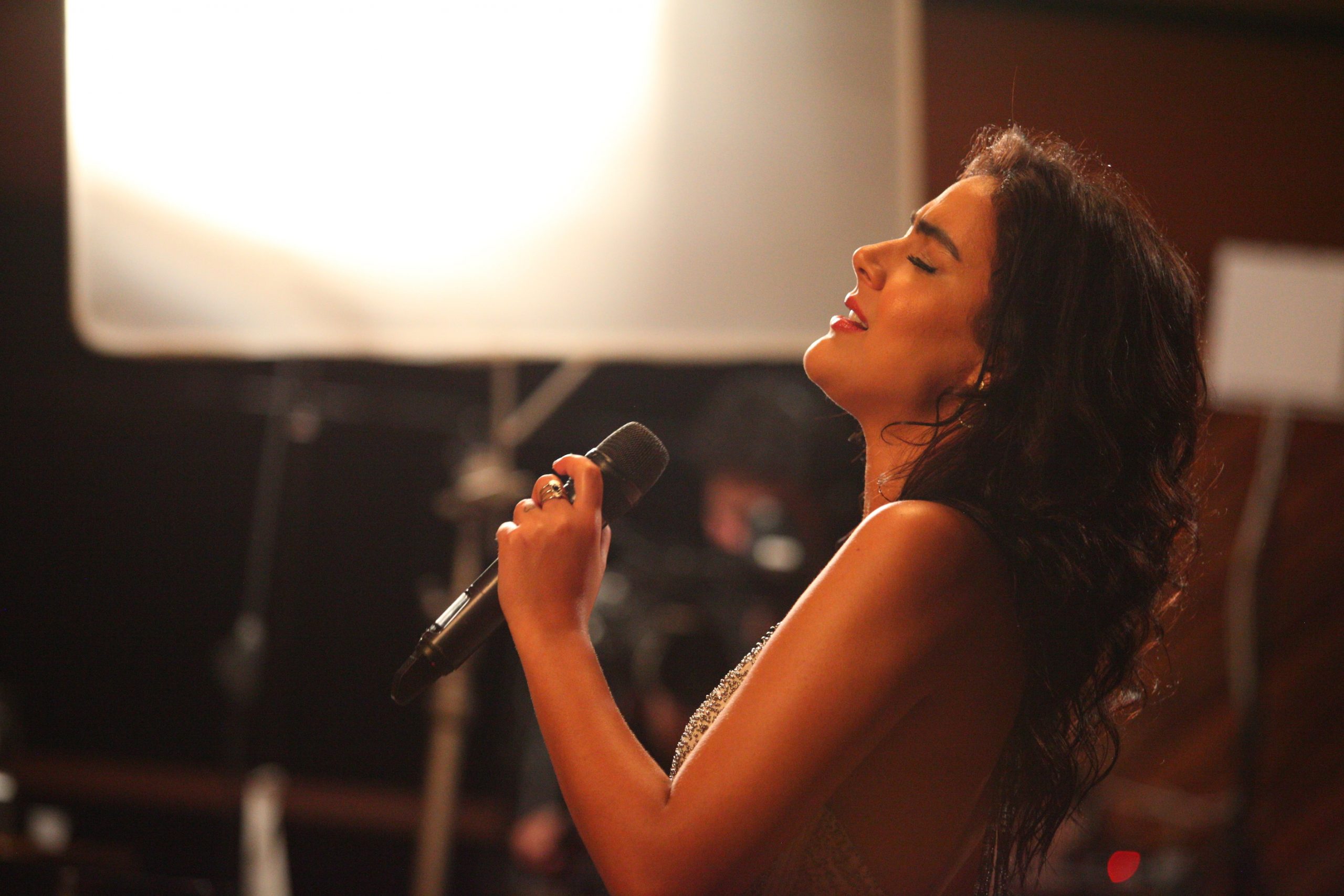 Camilla Faustino faz show de lançamento do DVD Bossa Sempre Bossa no Blue Note São Paulo