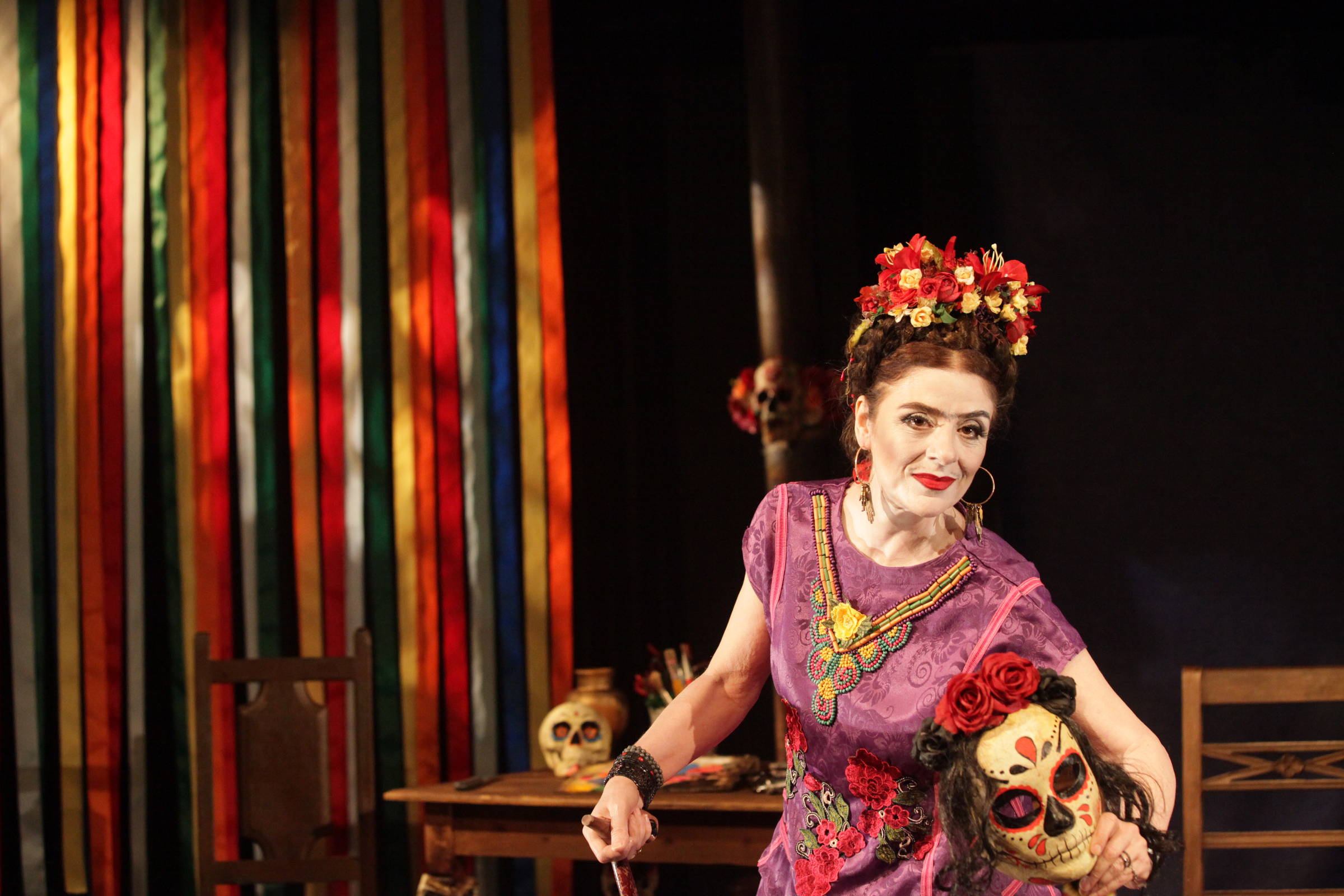 Teatro do Ornitorrinco apresenta Frida Kahlo - Viva la Vida no Itaú Cultural